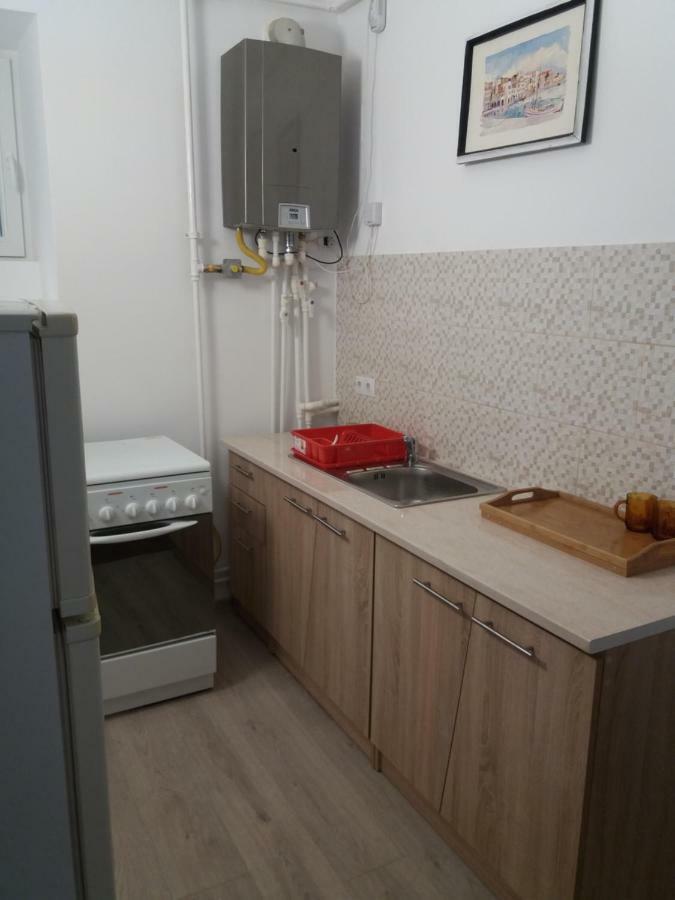 Charming Downtown Studio Braşov Esterno foto
