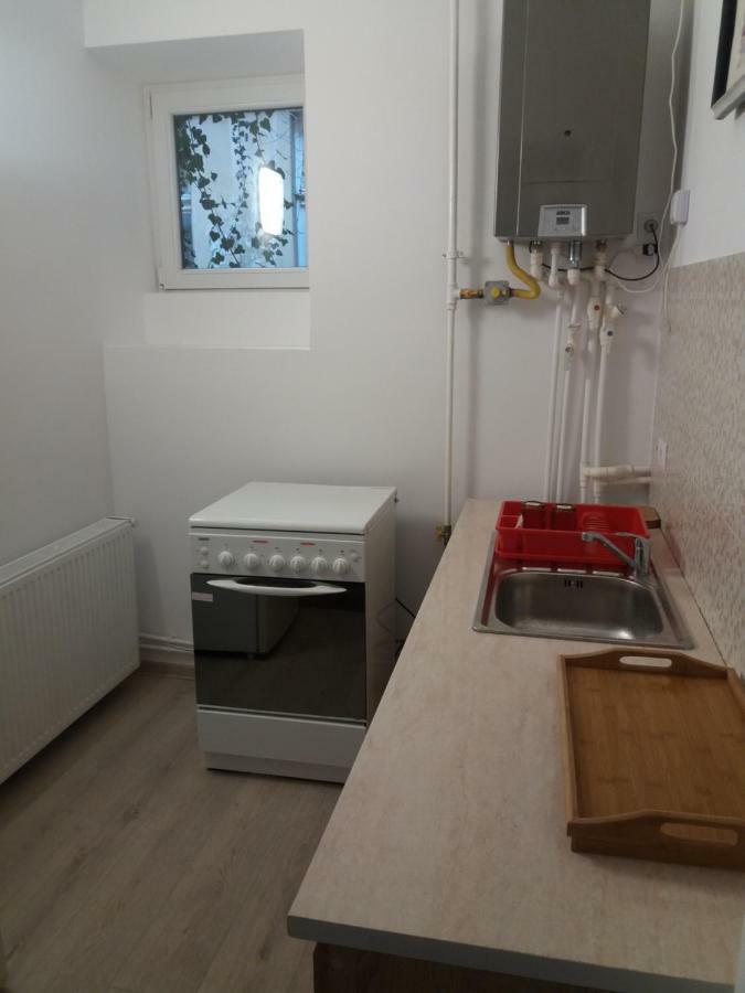 Charming Downtown Studio Braşov Esterno foto